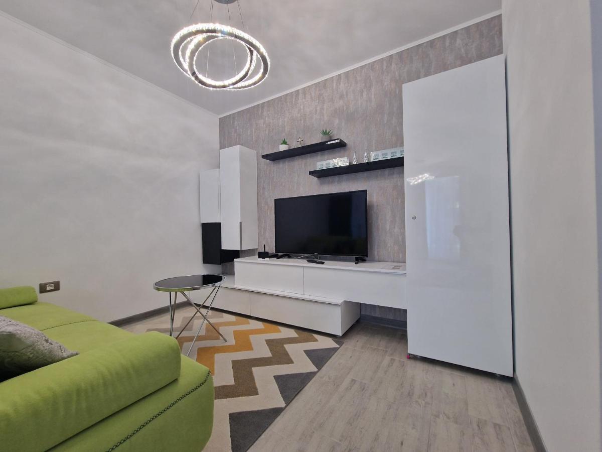 Dava Aparthotel Pool & Spa Mamaia Nord Неводарі Екстер'єр фото