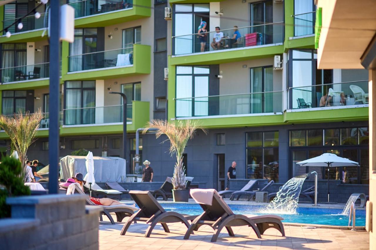 Dava Aparthotel Pool & Spa Mamaia Nord Неводарі Екстер'єр фото